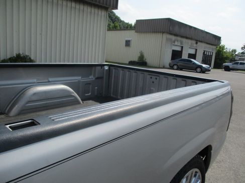 Used 2005 Chevrolet Silverado 1500 2WD Regular Cab image 14