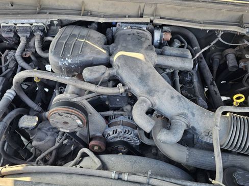 Used 2014 Ford F550 image 14