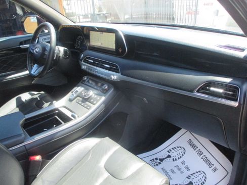Used 2021 Hyundai Palisade Calligraphy image 4