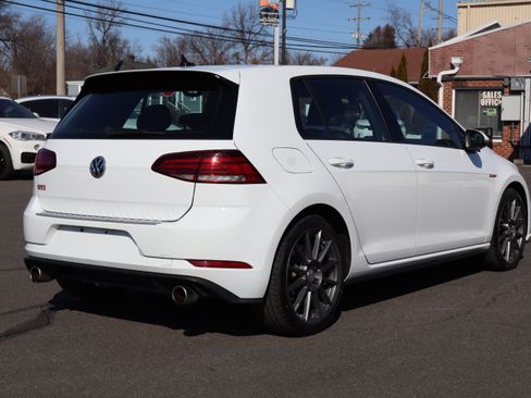 Used 2019 Volkswagen GTI SE image 8