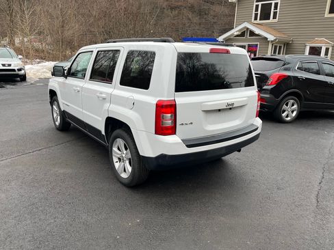 Used 2016 Jeep Patriot Sport image 3