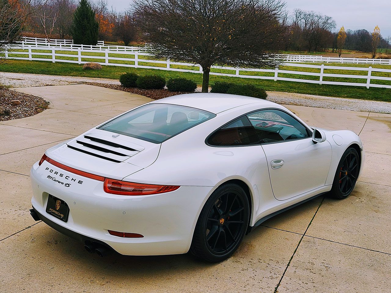 Used 2013 Porsche 911 Carrera 4S Coupe AWD/4WD image 19