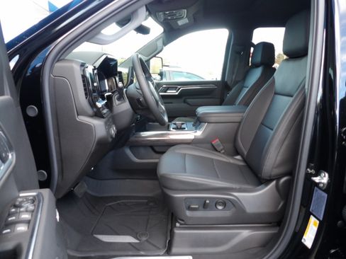 New 2026 Chevrolet Silverado 3500 LTZ image 17