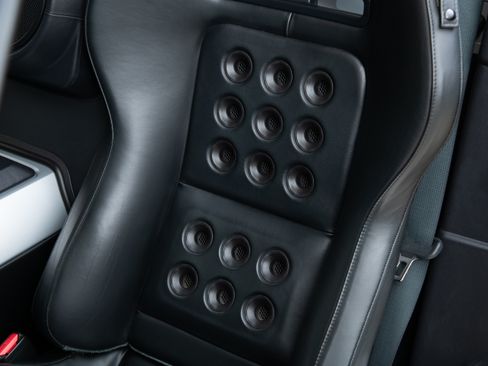 Used 2005 Ford GT RWD image 19
