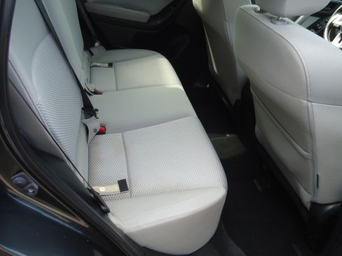 Used 2017 Subaru Forester 2.5i Premium AWD/4WD image 10