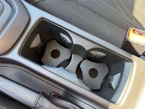 Used 2015 Ford Focus SE image 25