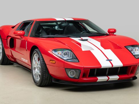 Used 2005 Ford GT UNAVAIL RWD image 12