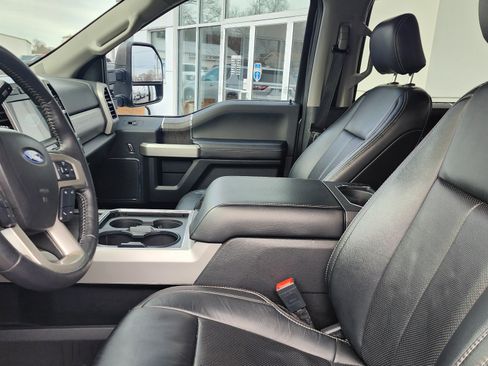 Used 2020 Ford F250 Lariat image 6