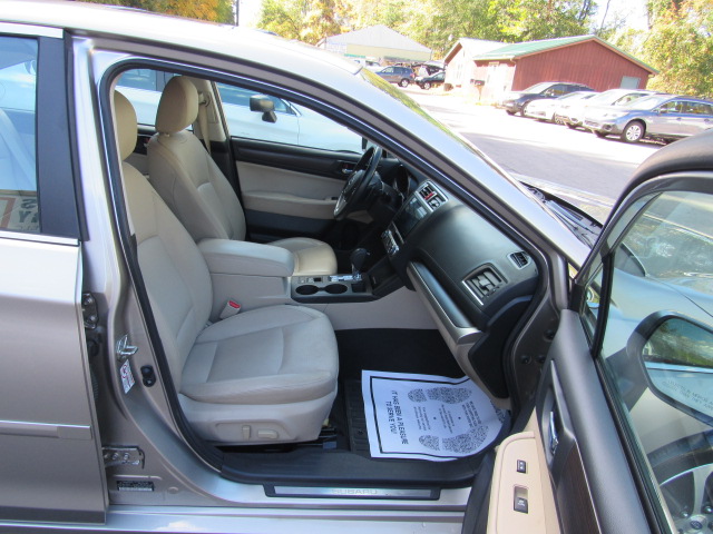 Used 2015 Subaru Legacy 2.5i Limited AWD/4WD image 19