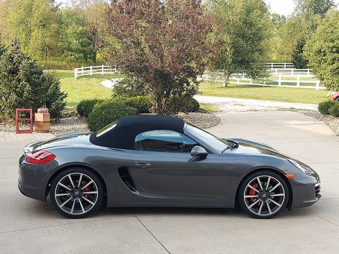 Used 2014 Porsche Boxster S RWD image 8