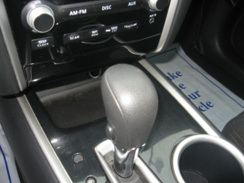 Used 2013 Nissan Pathfinder S image 12