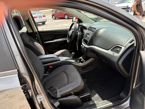Used 2015 Dodge Journey FWD image 8