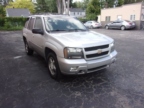 Used 2008 Chevrolet TrailBlazer LT RWD image 3