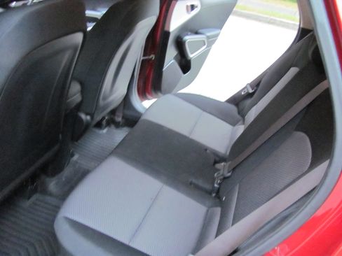 Used 2022 Kia Soul LX FWD image 11