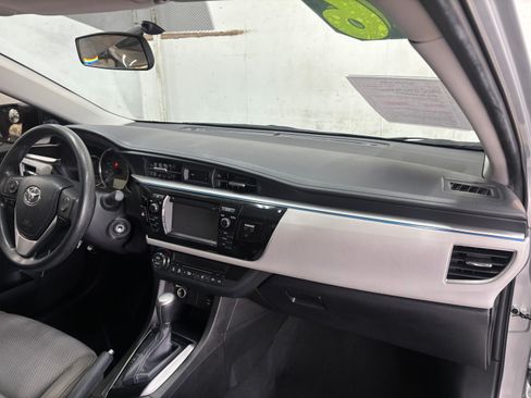 Used 2016 Toyota Corolla LE image 15