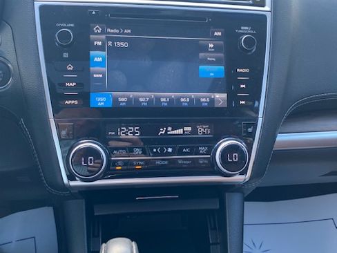 Used 2018 Subaru Outback 3.6R Touring image 26