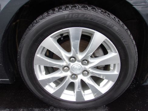 Used 2014 Buick LaCrosse Leather image 9