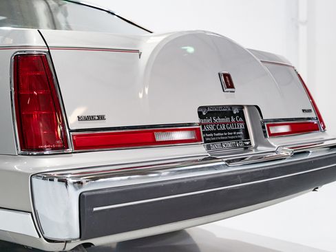 Used 1990 Lincoln Mark VII Blass image 44