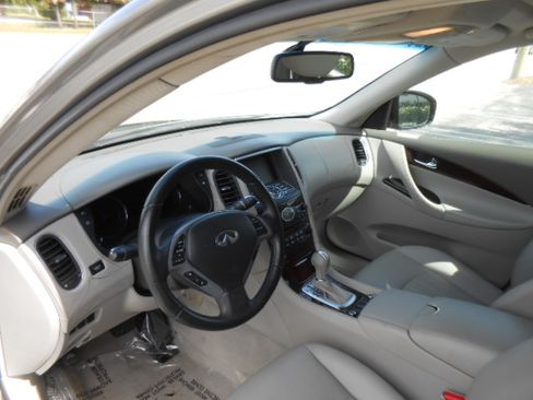 Used 2010 INFINITI EX35 2WD image 11