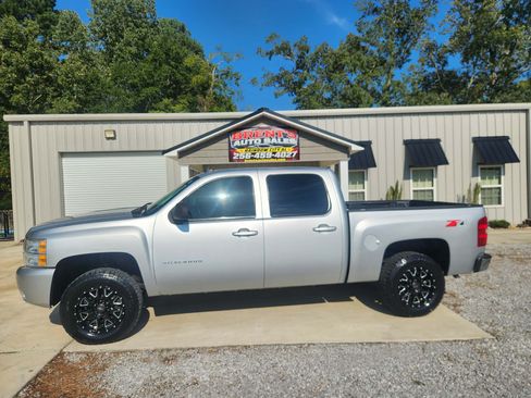 Used 2013 Chevrolet Silverado 1500 4x4 Crew Cab LT image 19