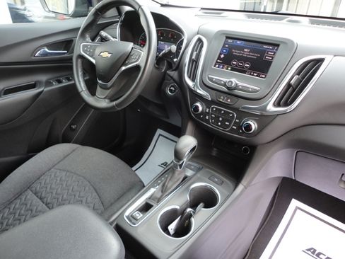 Used 2022 Chevrolet Equinox LT image 25