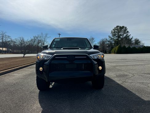 Used 2023 Toyota 4Runner TRD Off-Road Premium image 9