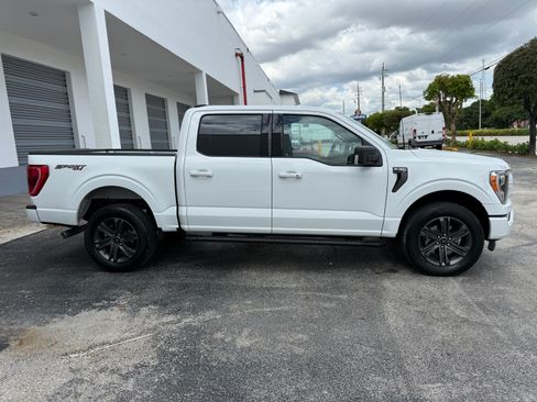Used 2023 Ford F150 4x4 SuperCrew XLT image 4