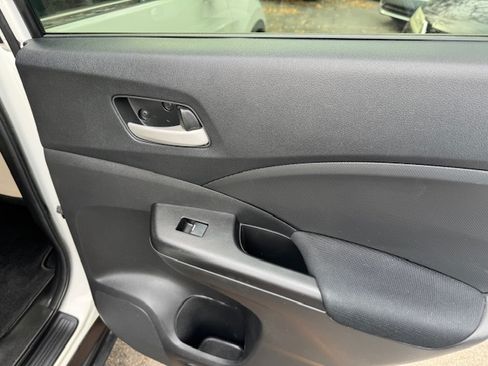 Used 2015 Honda CR-V LX image 14