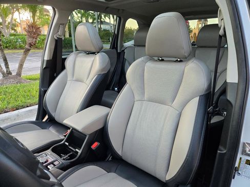 Used 2021 Subaru Forester Limited image 27