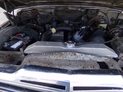 Used 1988 Jeep Grand Wagoneer image 27