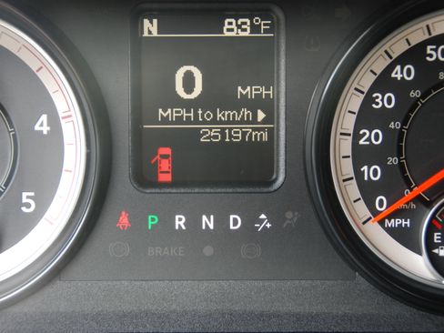 Used 2016 RAM 2500 ST image 17