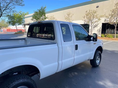 Used 2004 Ford F250 Lariat image 9