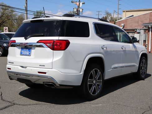 Used 2019 GMC Acadia Denali image 8