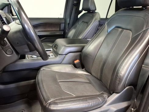 Used 2021 Ford Expedition Max Limited RWD image 19