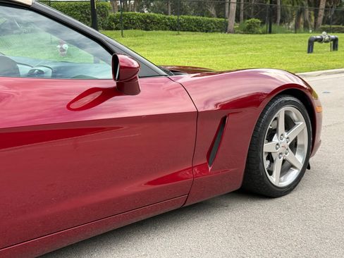Used 2006 Chevrolet Corvette Convertible RWD image 63
