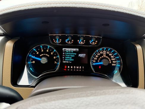 Used 2014 Ford F150 Lariat image 9