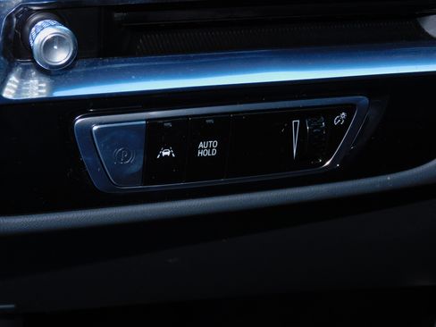 Used 2024 Cadillac Lyriq Luxury image 37