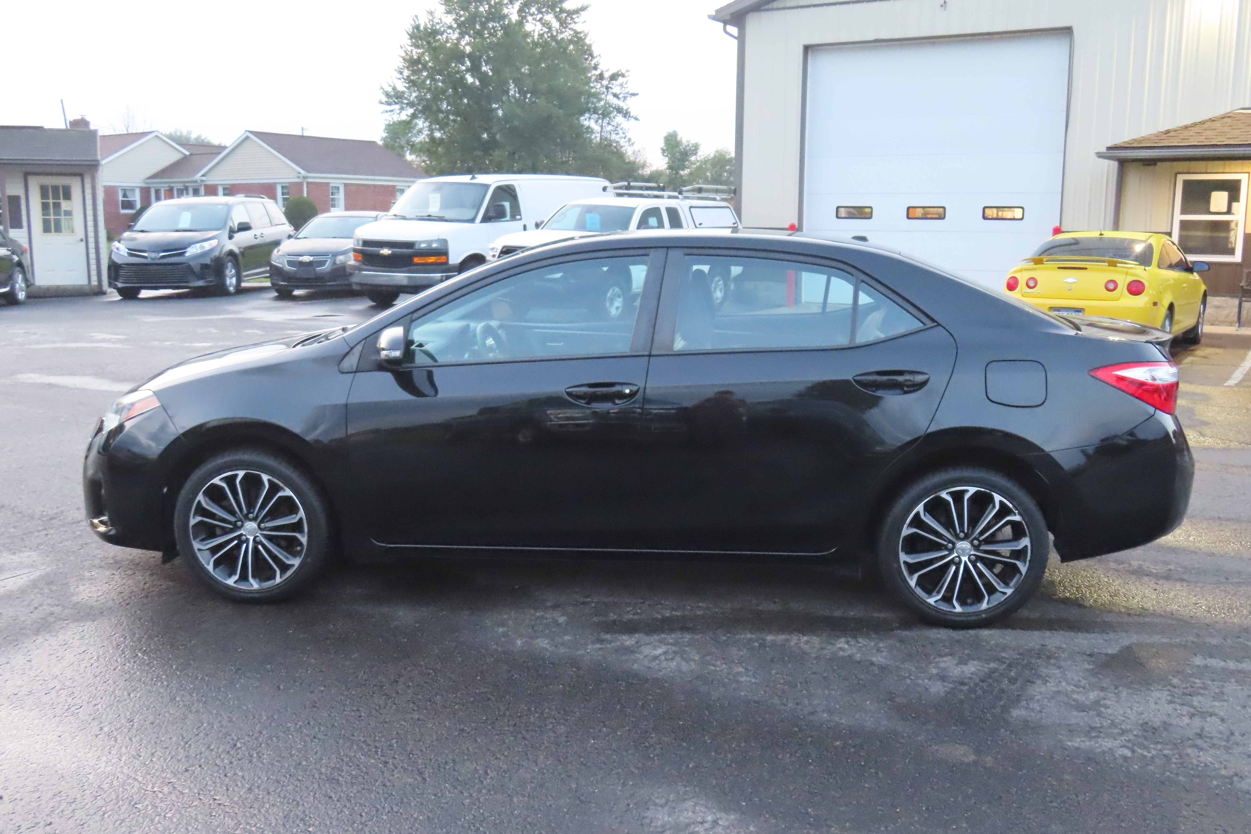 Used 2016 Toyota Corolla S Plus Sedan 4D FWD image 8