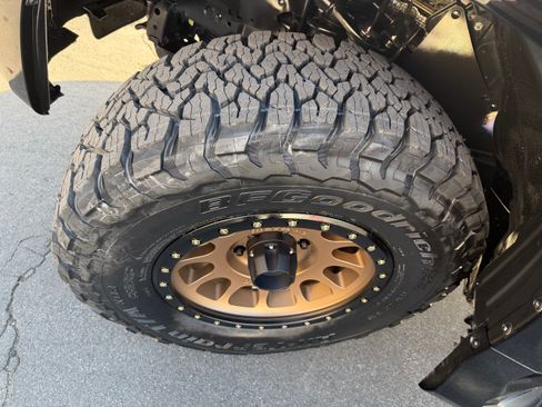 Used 2013 Lexus GX 460 image 19