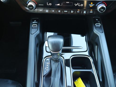 Used 2023 Kia Telluride S image 19