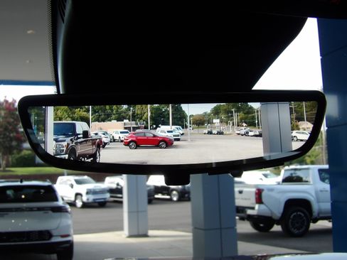 Used 2026 GMC Acadia FWD Elevation image 5