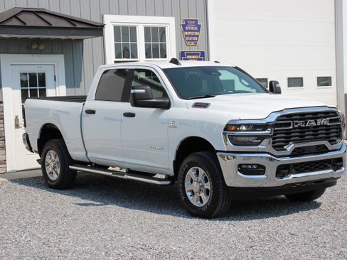 Used 2026 RAM 2500 4x4 Crew Cab Big Horn image 1