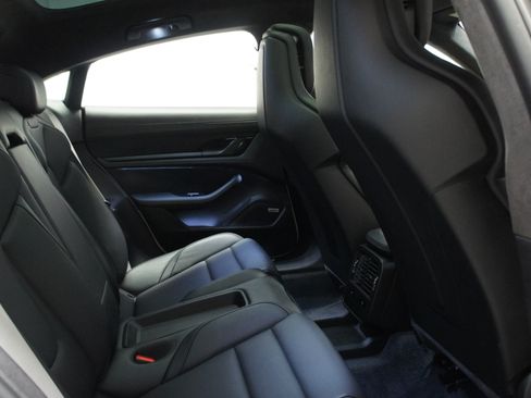 Used 2020 Porsche Taycan Turbo image 38