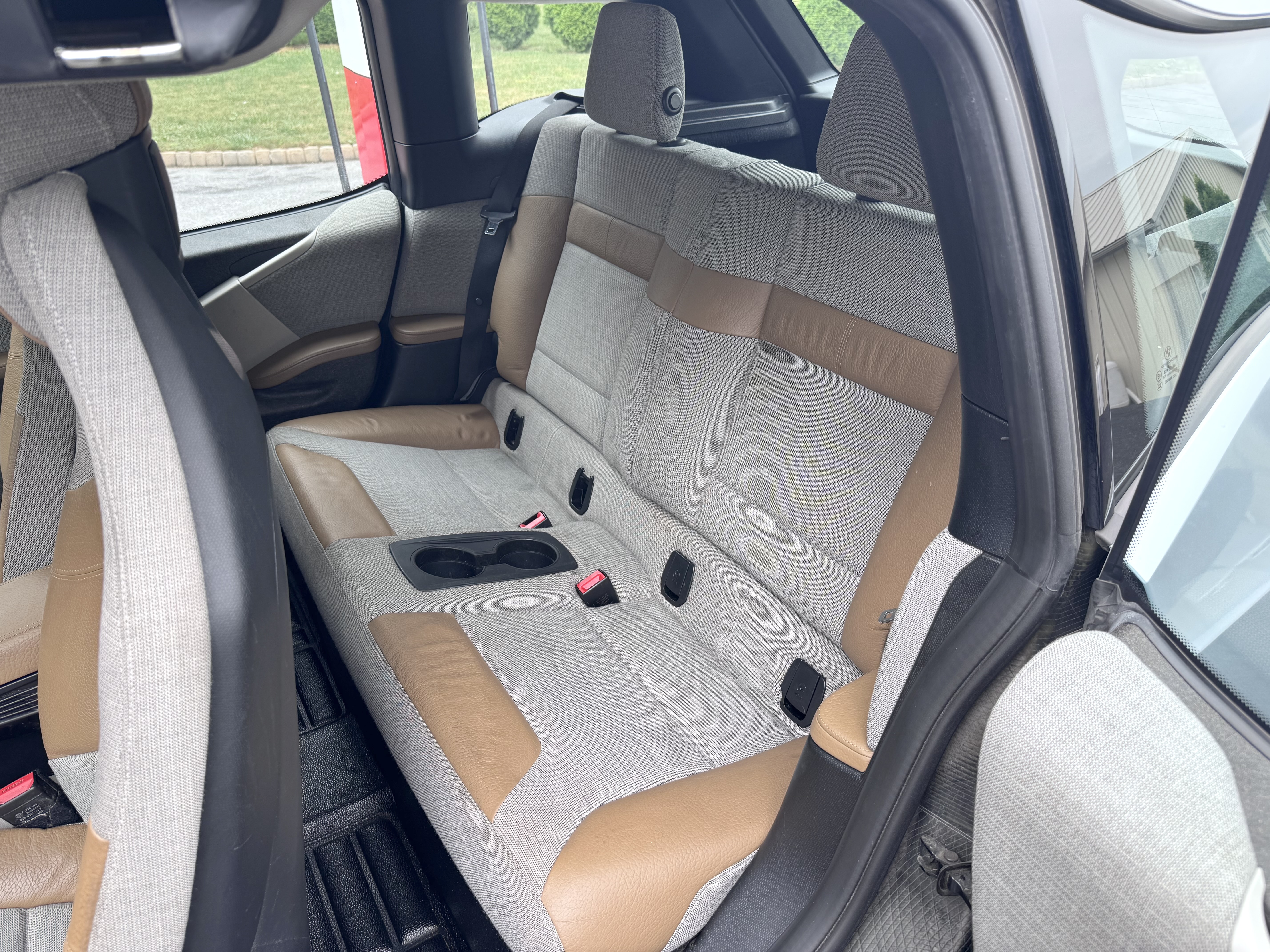 Used 2015 BMW i3 RWD image 16