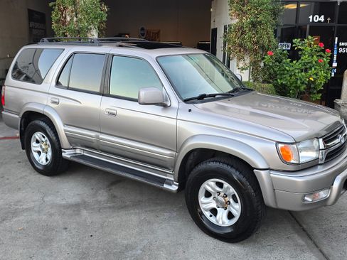 Used 2001 Toyota 4Runner Limited image 60