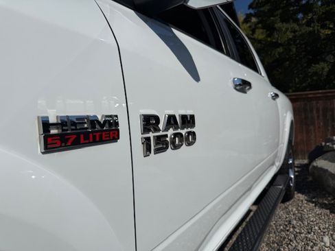 Used 2017 RAM 1500 Laramie image 10