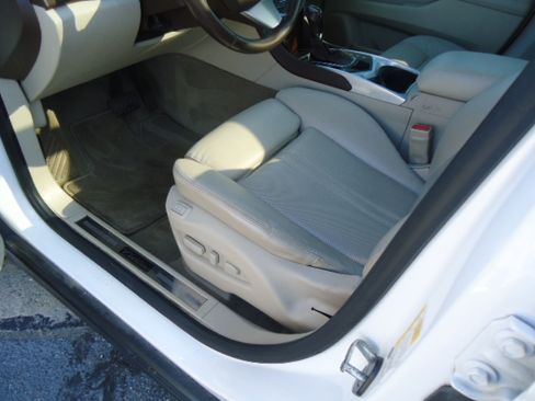 Used 2012 Cadillac SRX Performance image 10