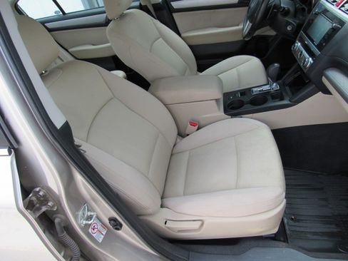 Used 2016 Subaru Legacy 2.5i Premium image 18
