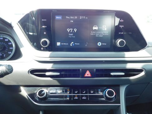 Used 2021 Hyundai Sonata SE image 17