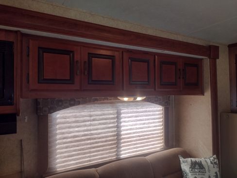 Used 2011 Ford E-450 and Econoline 450 image 34